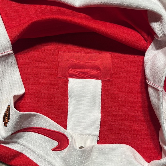 Detroit Red Wings Nike Jersey - Picture 7 of 7